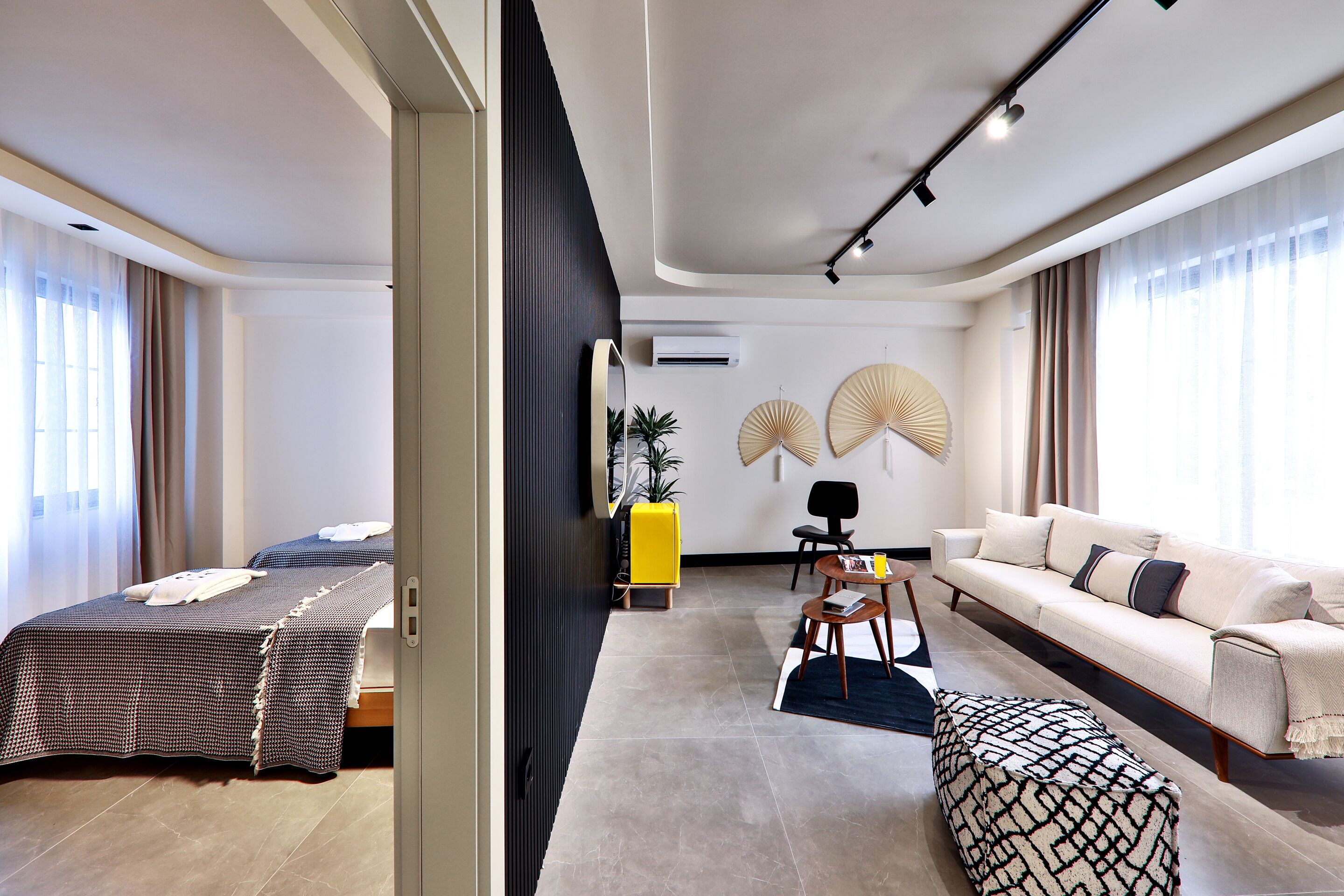 superior suite | living area | 40-inch lcd tv with satellite channels, tv