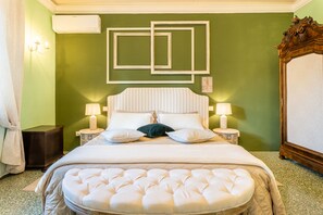 3 bedrooms, in-room safe, desk, iron/ironing board