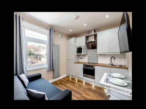 Charming 2 bedroom flat in Plumstead