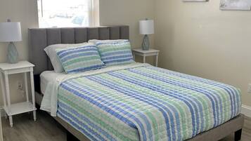 3 bedrooms, iron/ironing board, travel crib, free WiFi