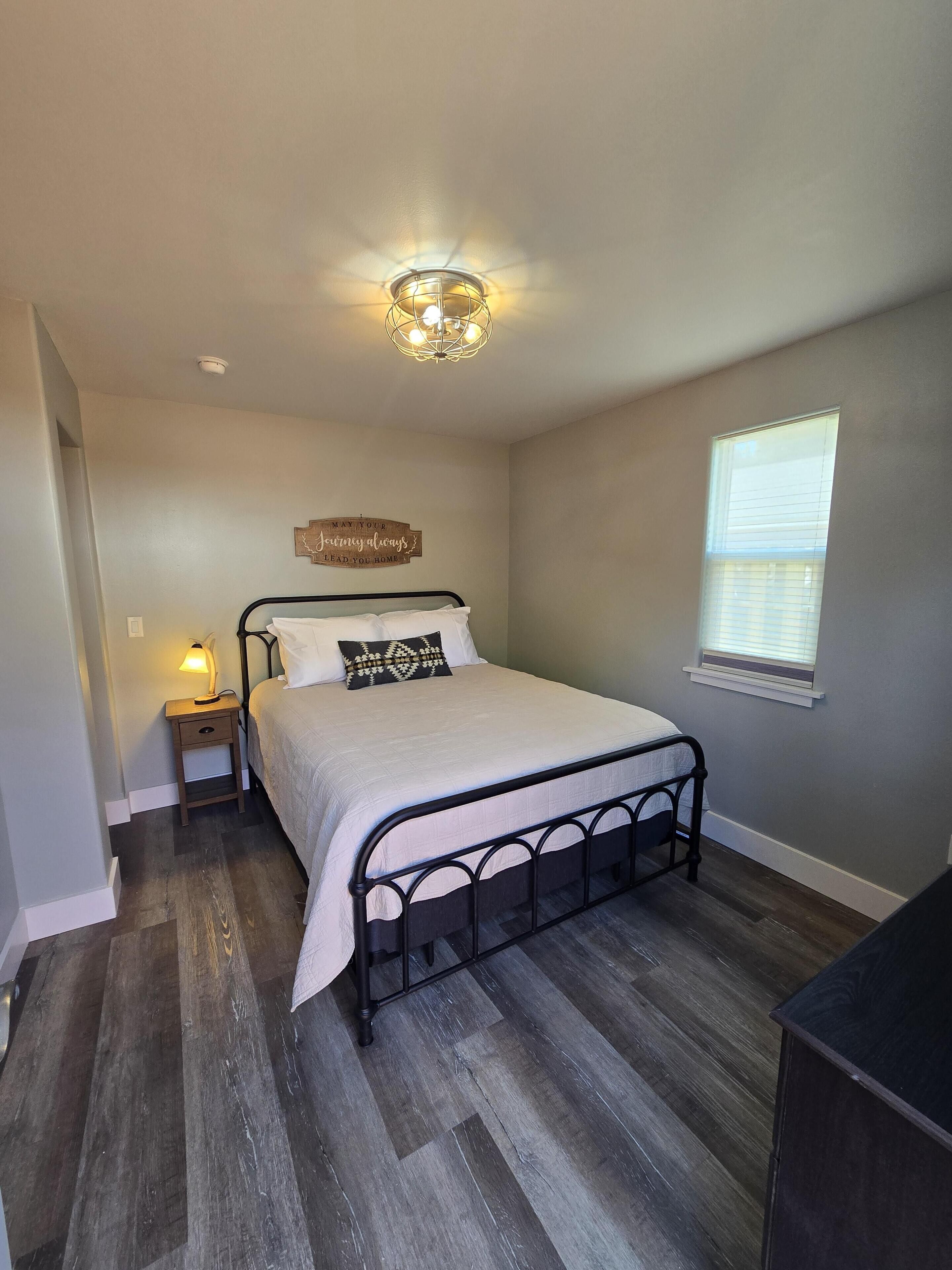 1 quarto, Wi-Fi de cortesia, roupa de cama