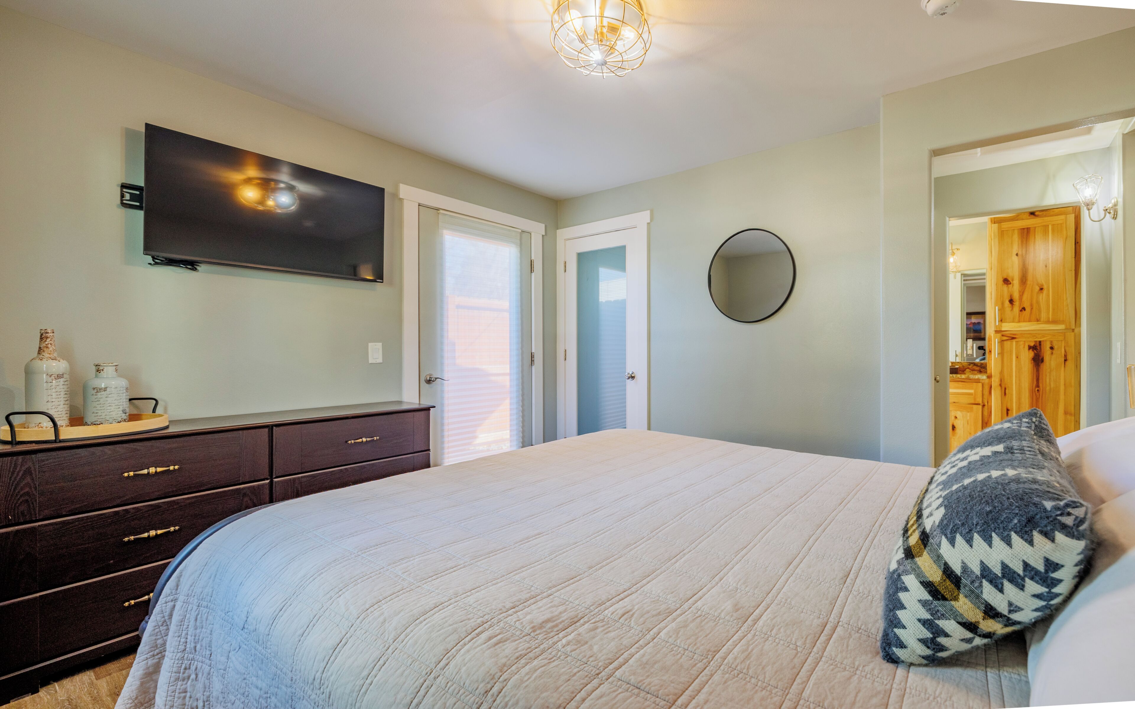 1 bedroom, free WiFi, bed sheets