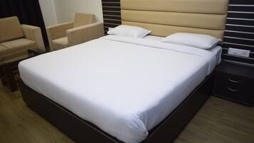 Free WiFi, bed sheets