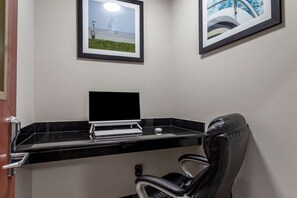 Interior - Clarion Pointe Sulphur - Lake Charles (Sulphur)