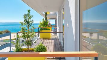 Design Studio Suite | Balcony view