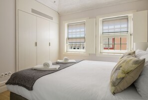 4 Schlafzimmer, Bügeleisen/Bügelbrett, kostenloses WLAN, Bettwäsche