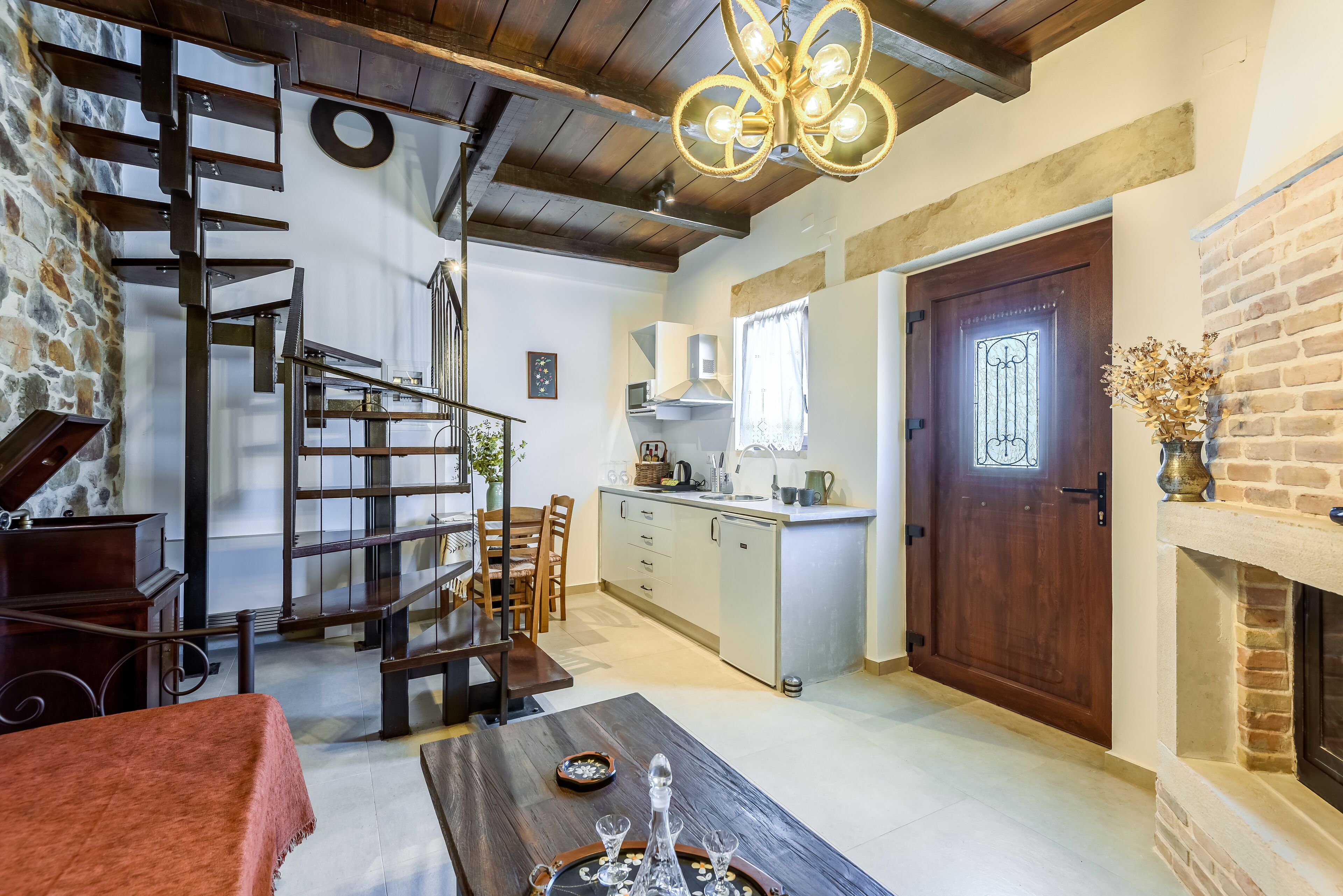 Alloggio Tradizionale su due livelli, 1 camera da letto, piscina privata, vista montagna (Minos) | Cucina privata