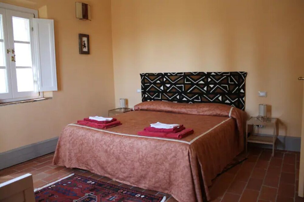 Tuscan Hills - Near Volterra And San Gimignano - Peccioli