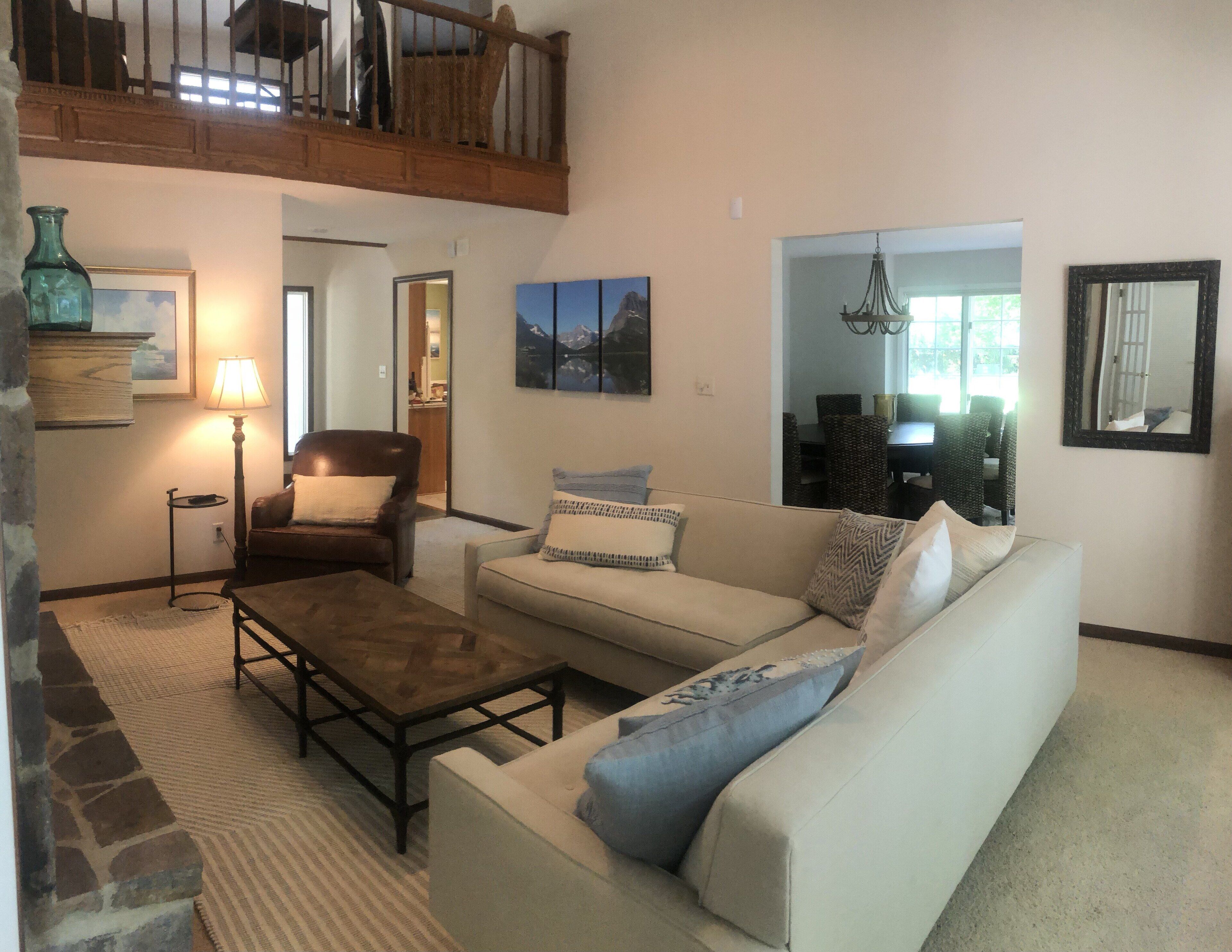 Culver/ Lake Maxinkuckee East Shore family home, Beautiful sunset views!