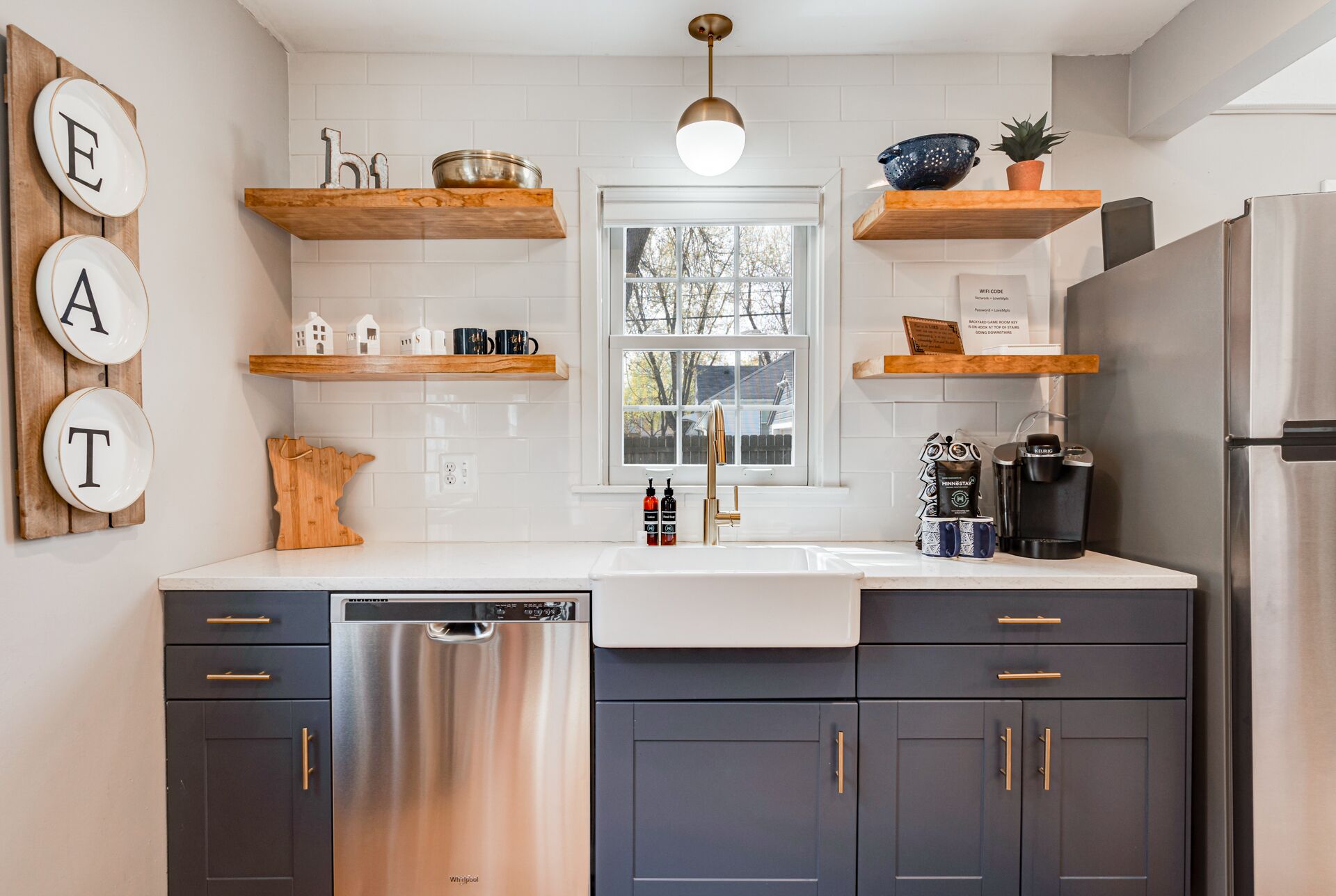 MINNESTAY* Perfect Family Bungalow ★ South Minneapolis ★ Sleeps 8 ★ Golf View