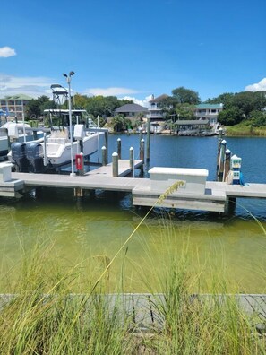 Marina - 601C is a Gorgeous 2 BR with Boat Slip (Destin)