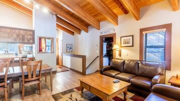 Condo, 2 habitaciones | Interior