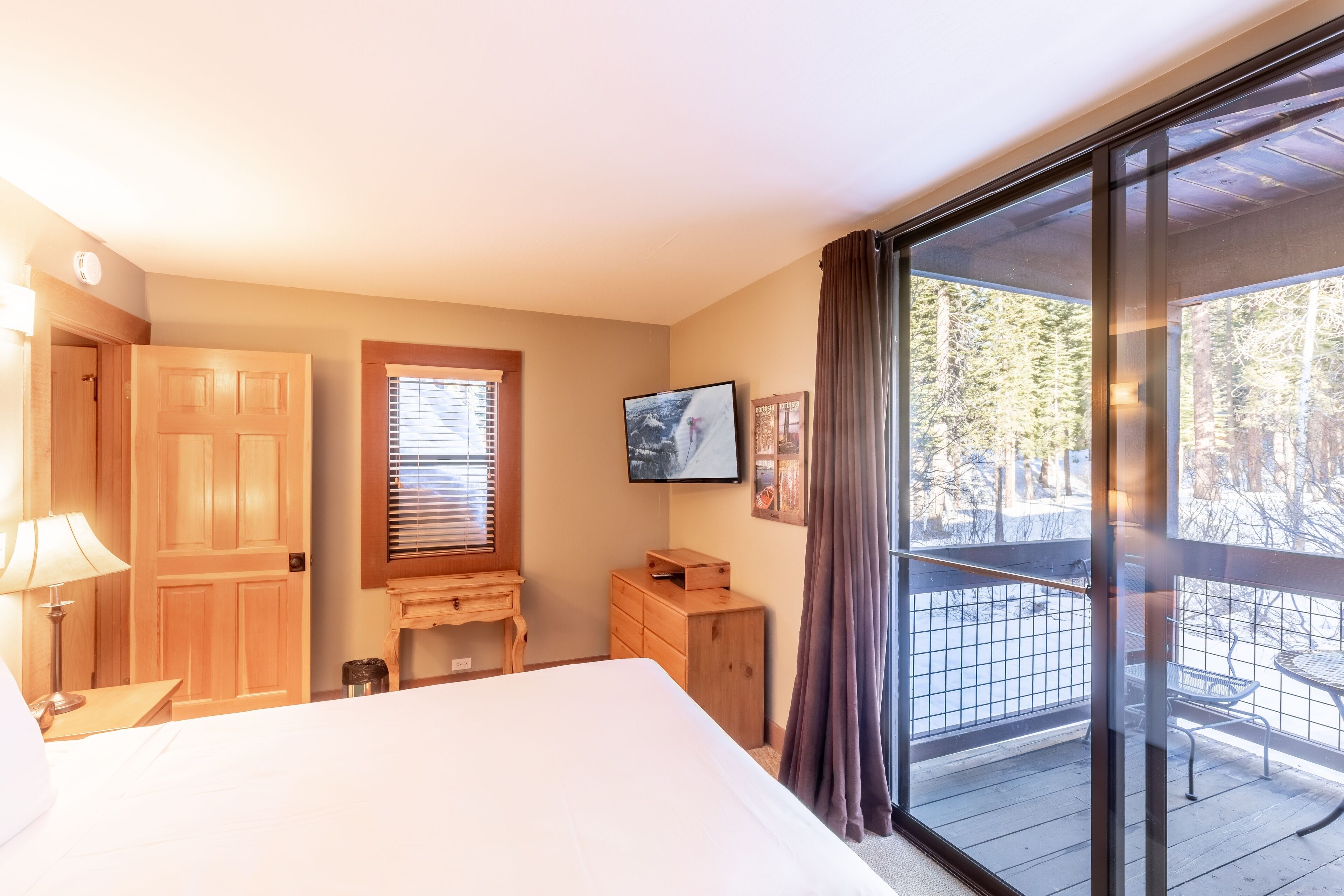 Condo, 2 Bedrooms