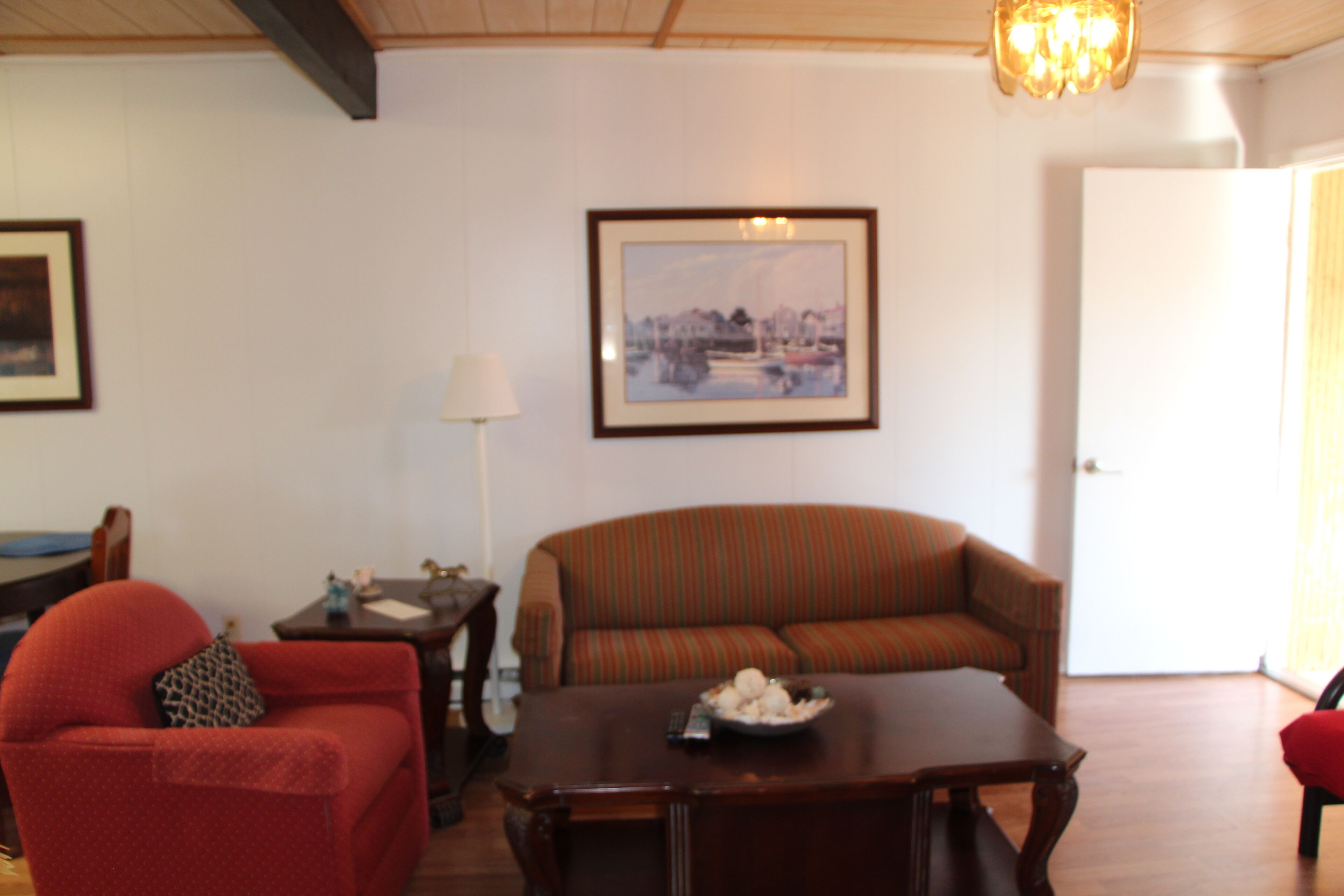 Quaint Cottages Near Everything on Beach Road 