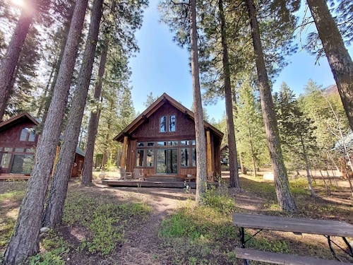 Aspen Lodge Cabin at Timberline Meadows in Mazama