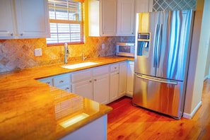 Coffee/tea maker, fridge, microwave, oven - Royal Ranch (Cañon City)