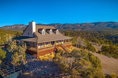 Royal Ranch Summary: