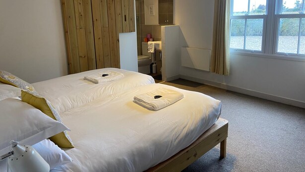 4 chambres, accès Internet, draps fournis