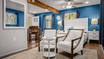 Iron/ironing board, free WiFi, bed sheets