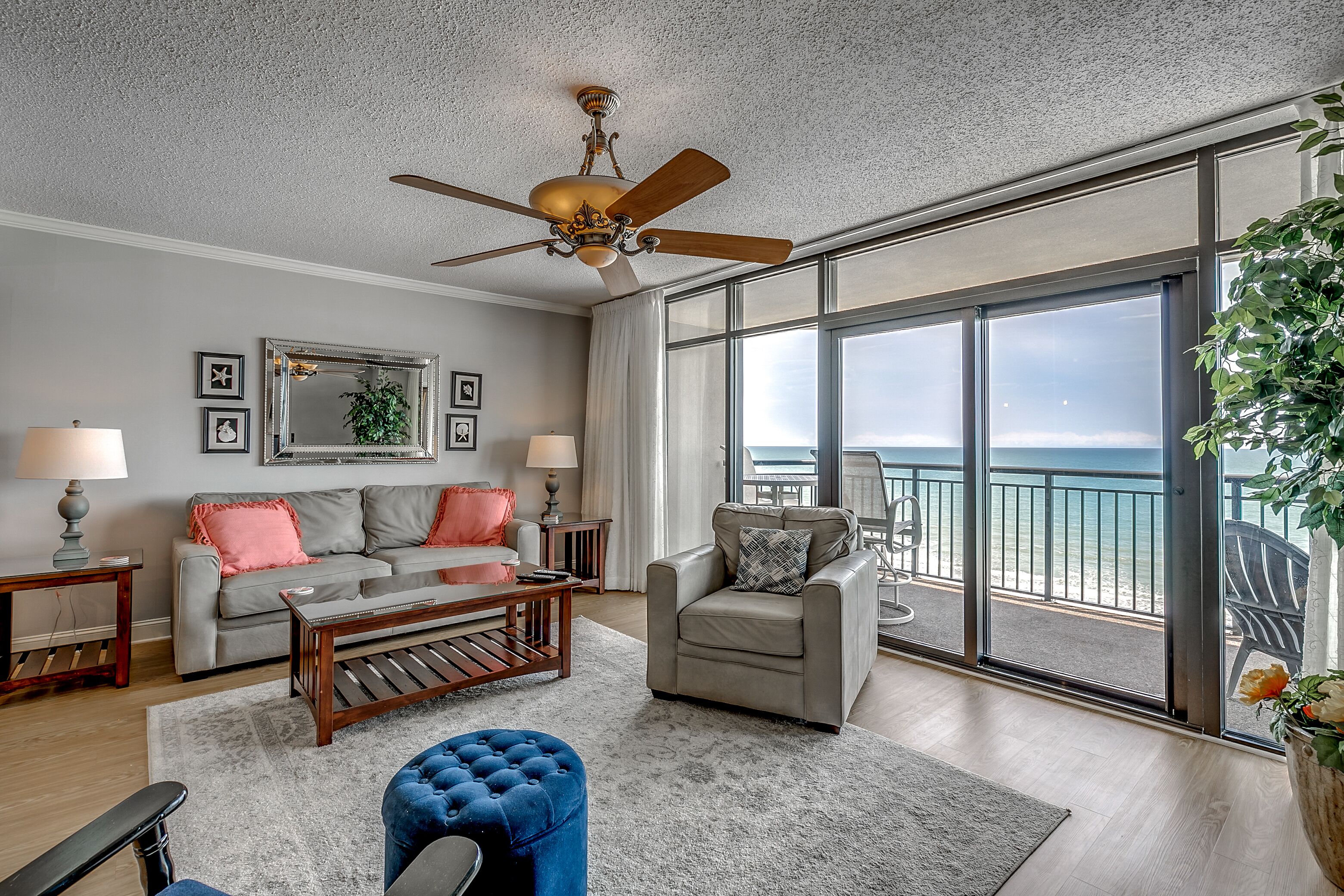 Large Oceanfront 3 Bed / 3 Bath Unit (10th Floor) - by Luxury Beach Rentals