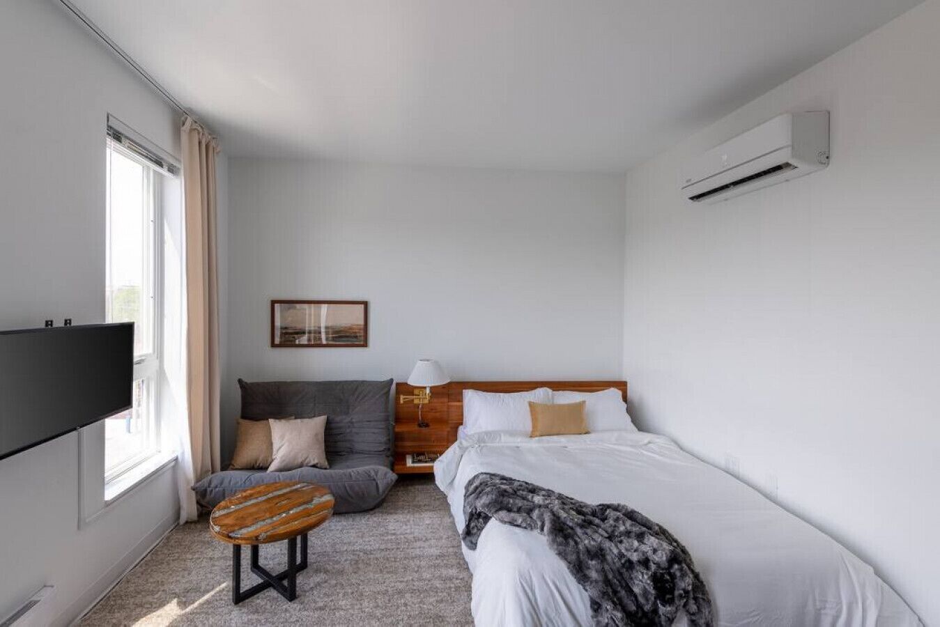 Flexhome East Side Studio ES2 - UWM+Rooftop+Lounge