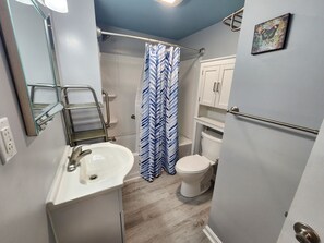 Bathtub