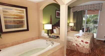 Luxury 2 bedroom (resort) with full amenities