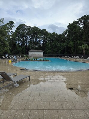 Outdoor pool - 2 Bed/2 Bath, 1 Level, new golf cart, screened porch on double green (Miramar Beach)
