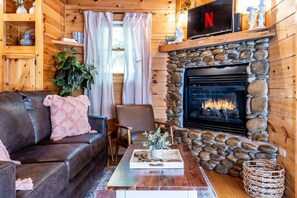Unclassified image, 5 of 14, button - Cozy Cabin with Hot Tub & Fireplace in the Smokies (Pigeon Forge)