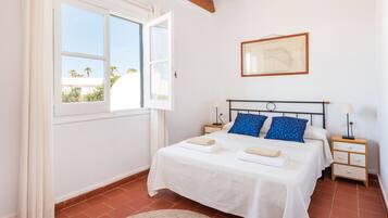 2 間睡房、熨斗/熨衫板、可攜式嬰兒床、免費 Wi-Fi