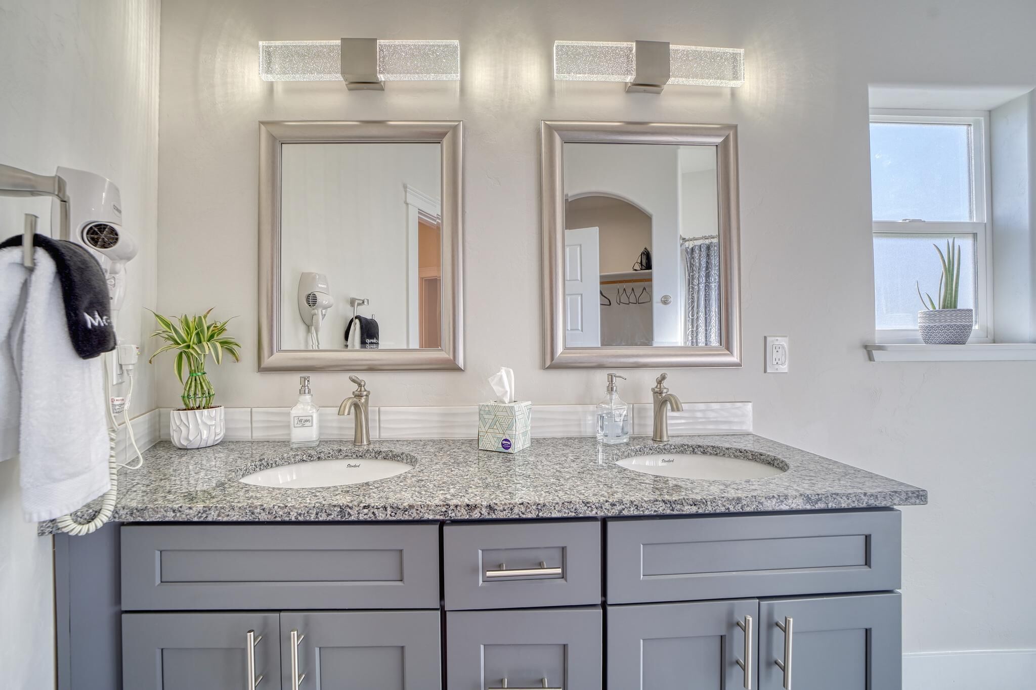 1087A - TJ Rancher Corporate and Vacation Rental