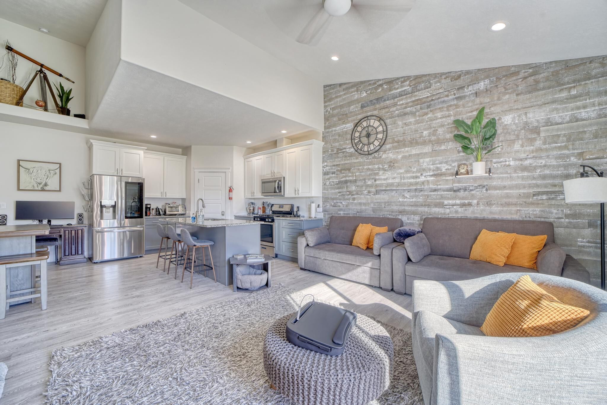 1087A - TJ Rancher Corporate and Vacation Rental