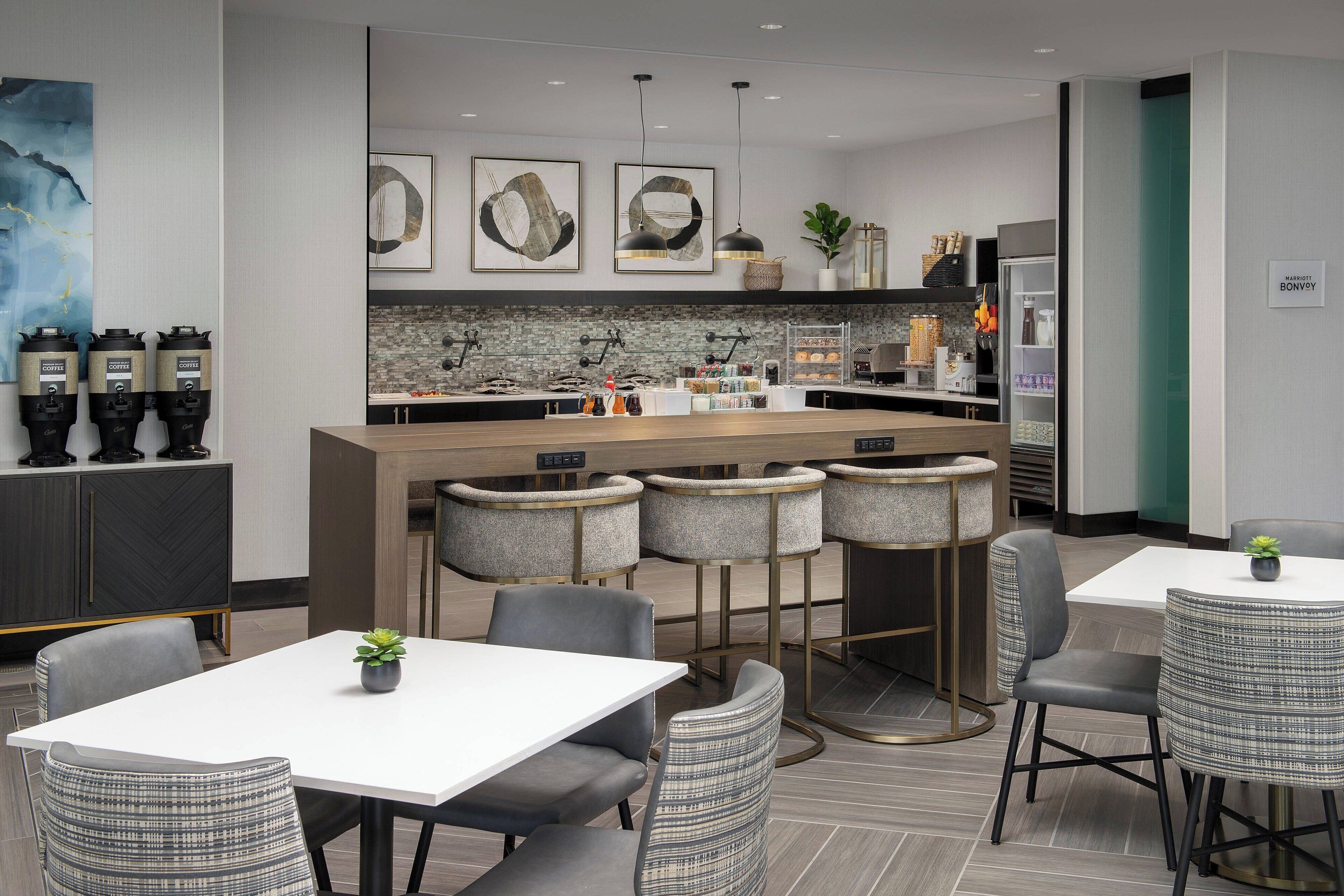 free daily continental breakfast