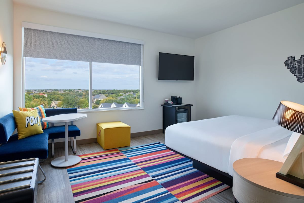 Hypo-allergenic bedding, in-room safe, individually furnished