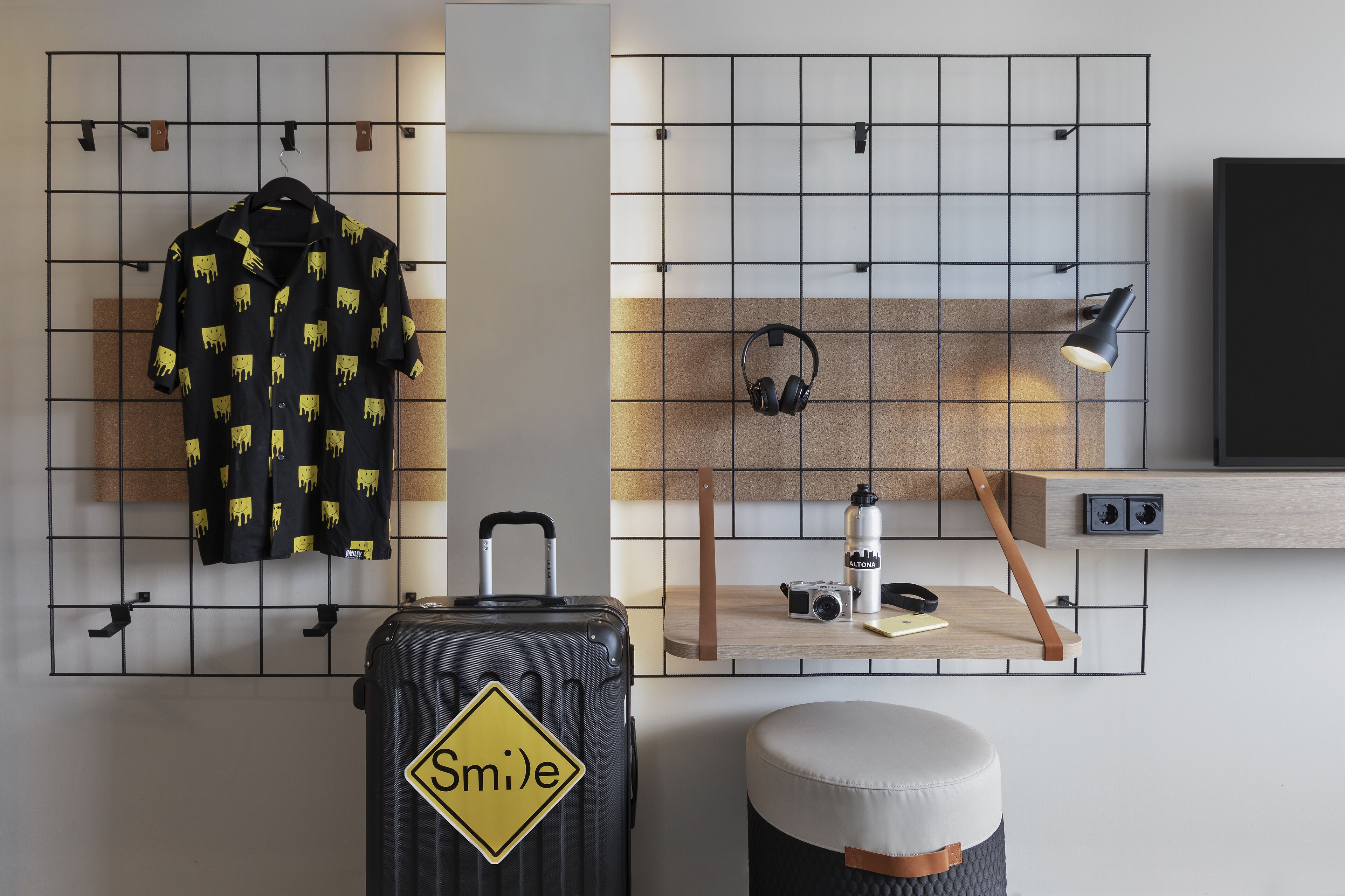 room, 2 single beds, non smoking | 1 bedroom, desk, laptop workspace, iron/ironing board