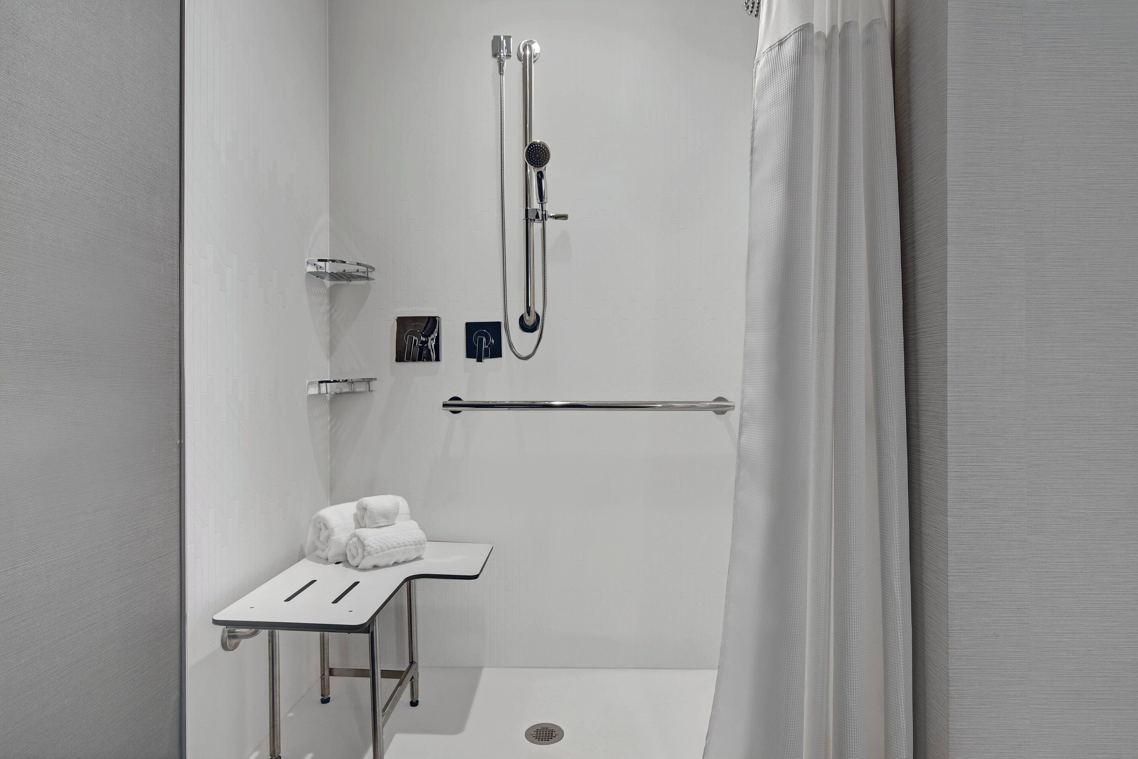 Photo - Courtyard by Marriott Manhattan Aggieville