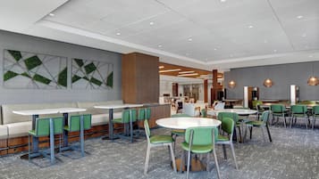 Ontbijt (USD 11.95 per persoon)