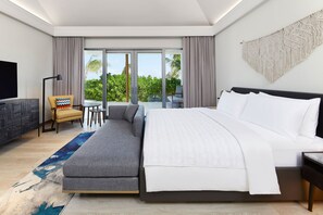 Hypo-allergenic bedding, down duvets, in-room safe, desk - Le Meridien Maldives Resort & Spa (Thilamaafushi Island)