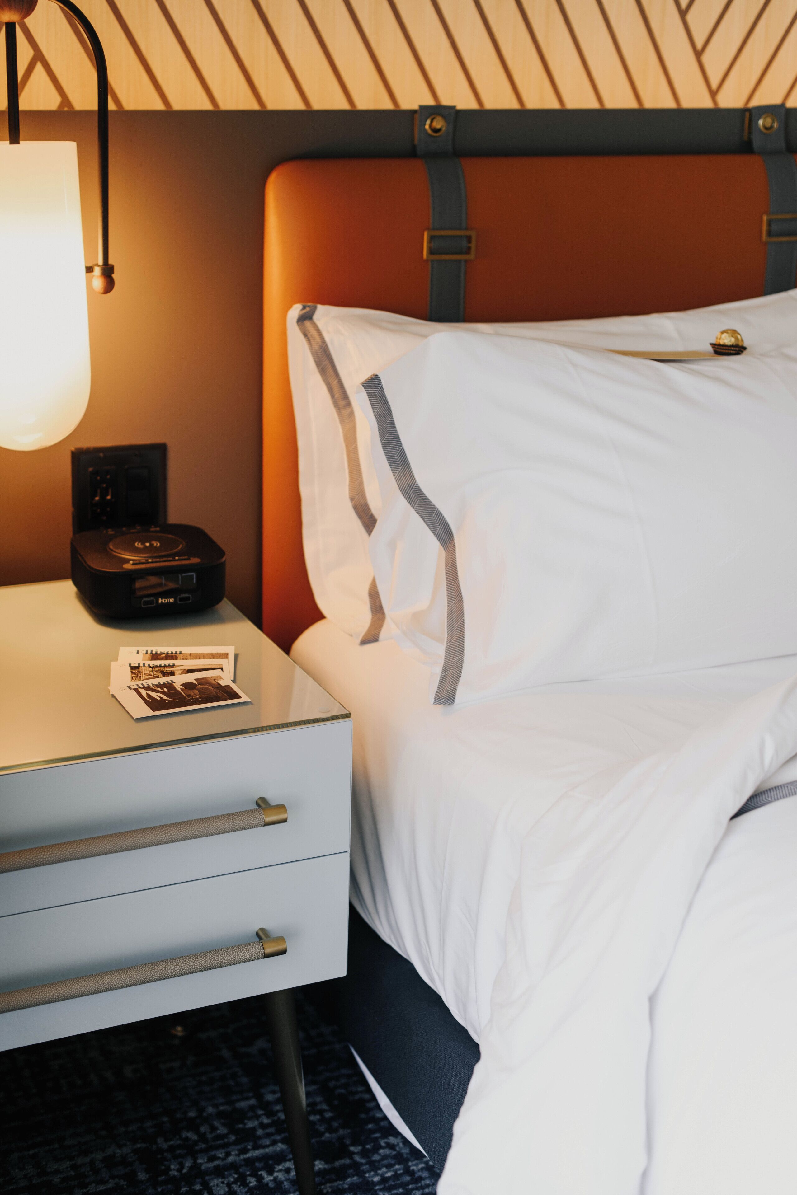 in-room safe, laptop workspace, blackout curtains, iron/ironing board