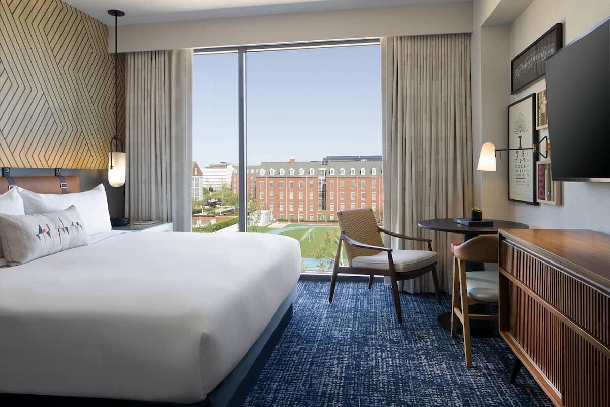 in-room safe, laptop workspace, blackout curtains, iron/ironing board