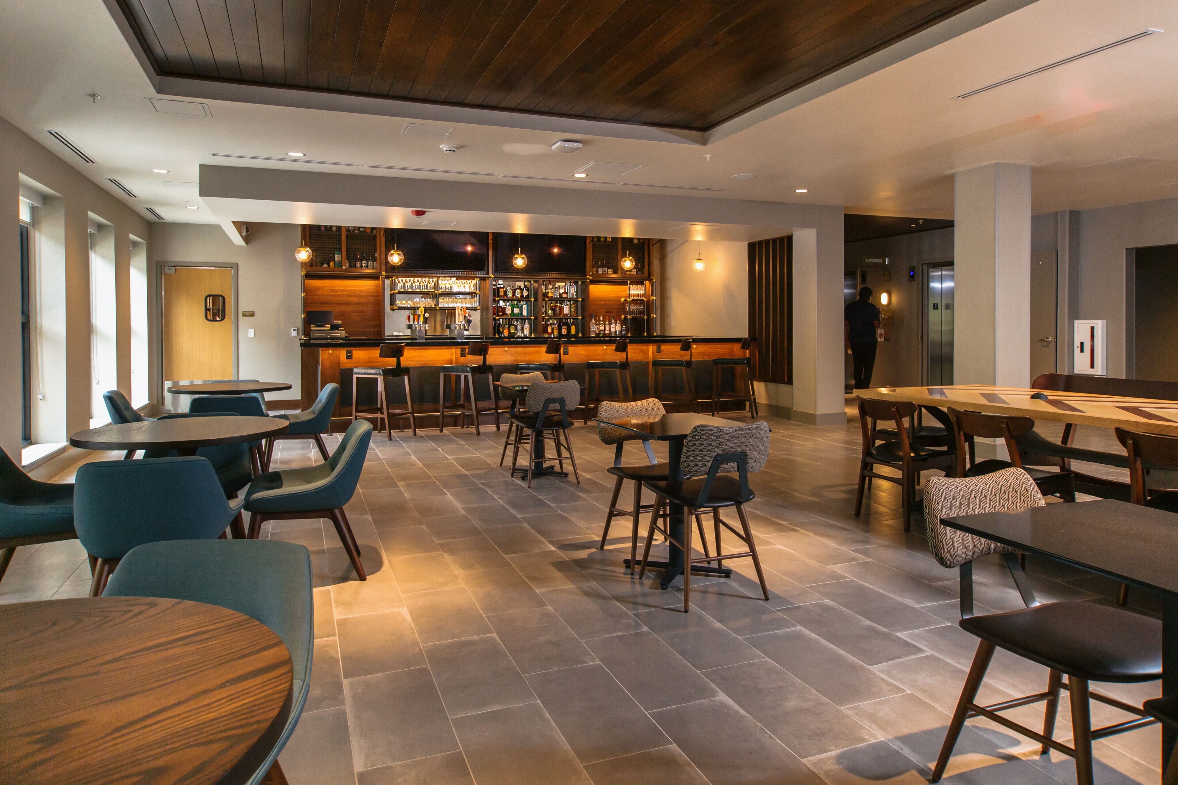 daily cooked-to-order breakfast (usd 15.00 per person)