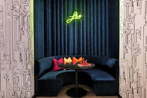 Bar lounge