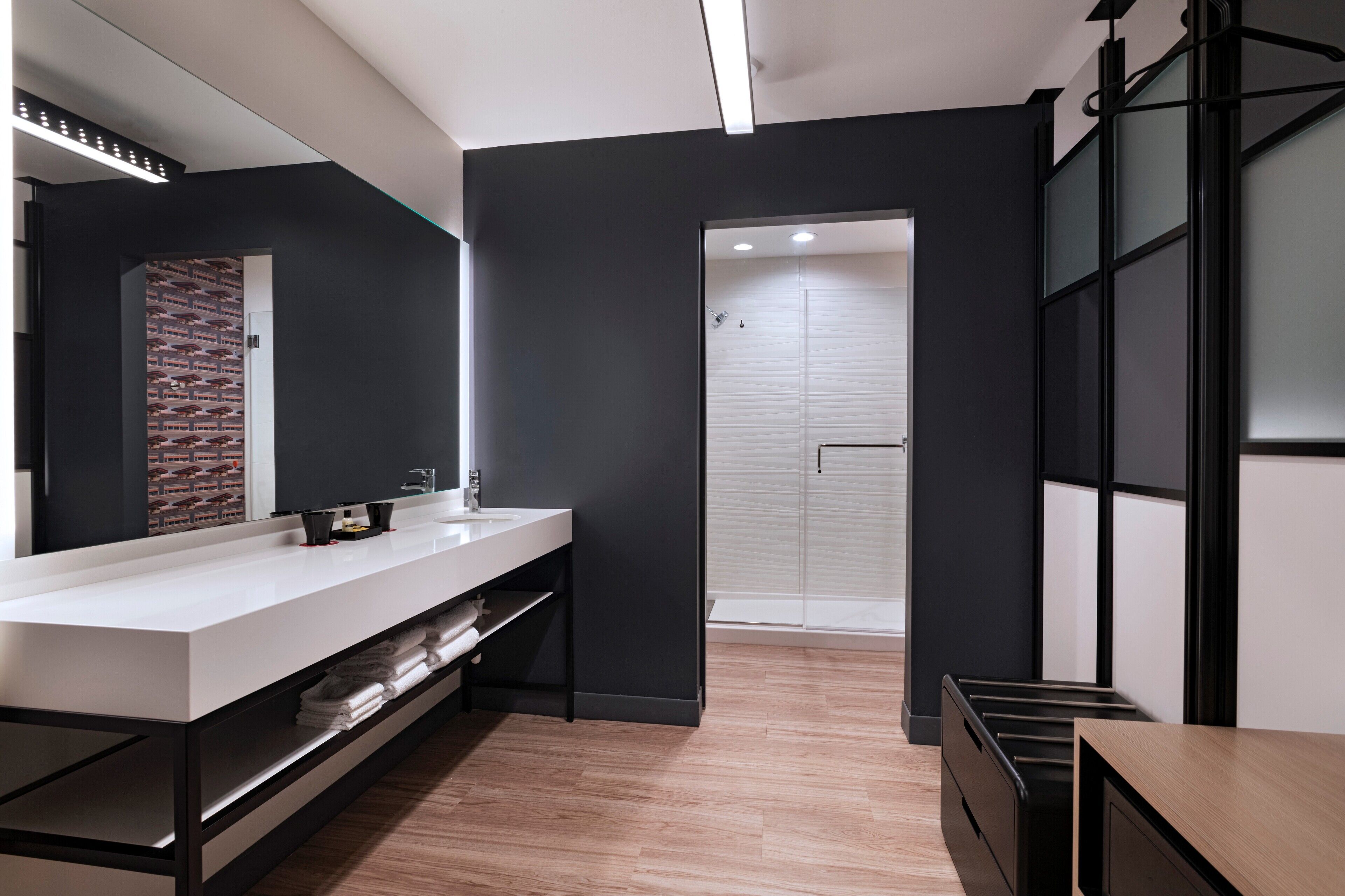 1 bedroom, in-room safe, desk, laptop workspace