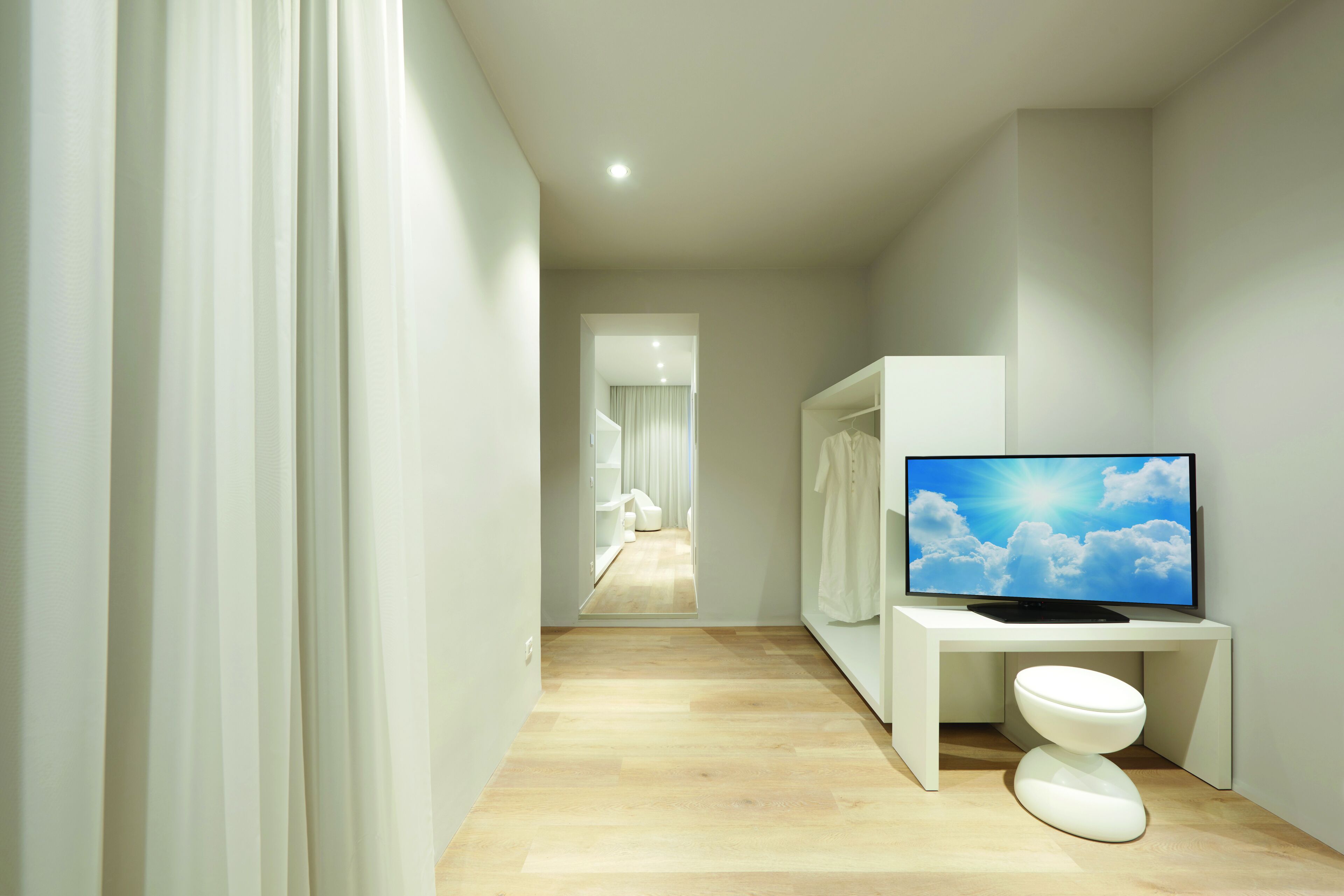 deluxe suite | 1 bedroom, minibar, in-room safe, desk