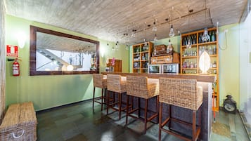 Bar (en la propiedad)