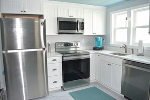 Micro-ondes, four, lave-vaisselle