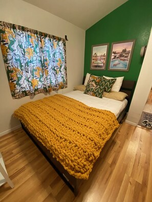 1 bedroom, iron/ironing board, free WiFi, bed sheets