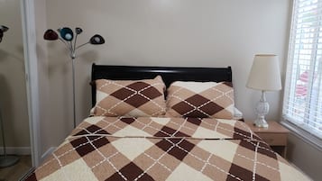 1 bedroom, desk, iron/ironing board, free WiFi