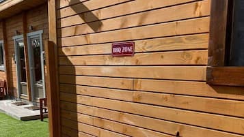 Cabin | Exterior