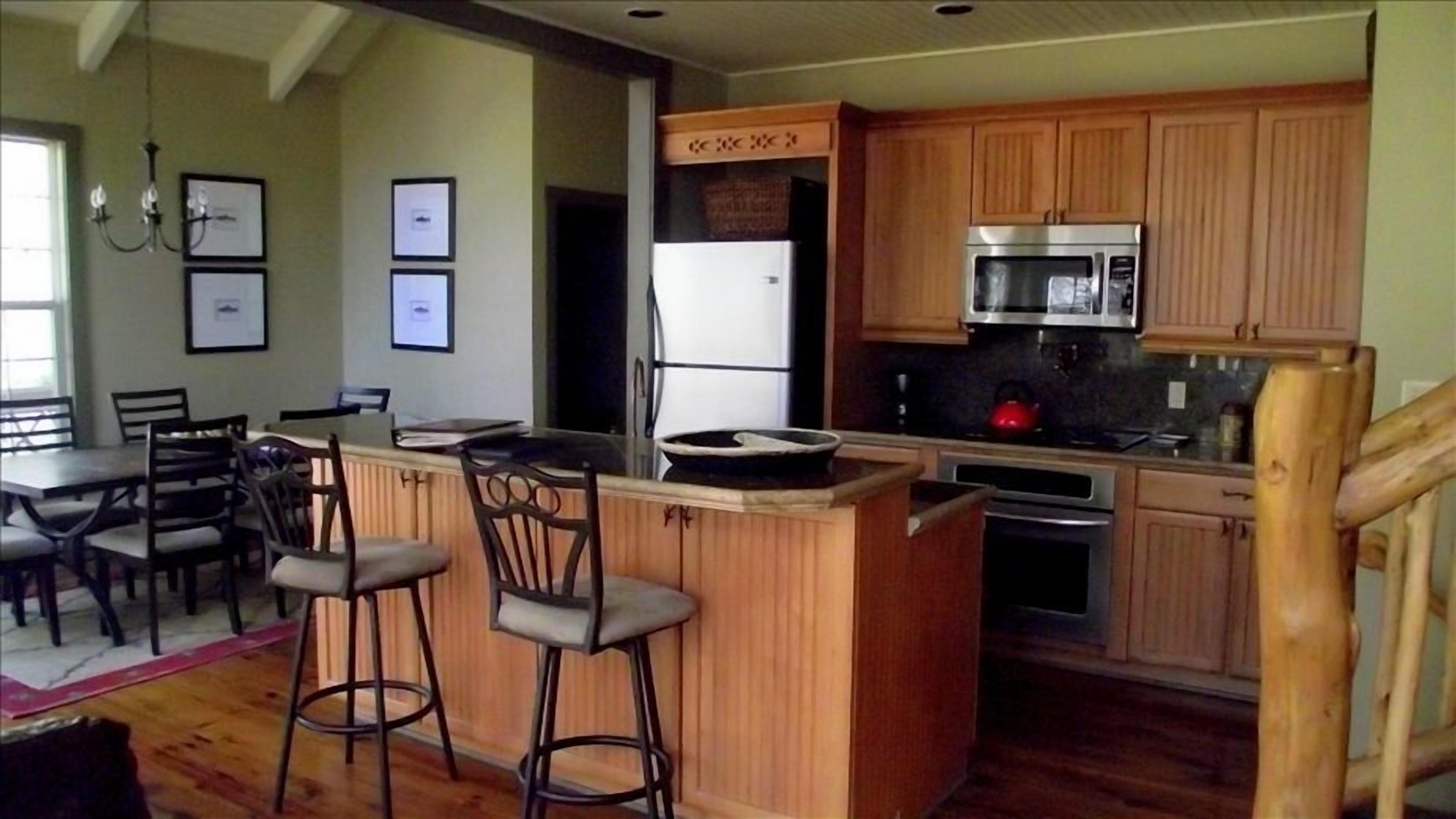 Mountain Cottage Getaway in Catatoga Private Community.